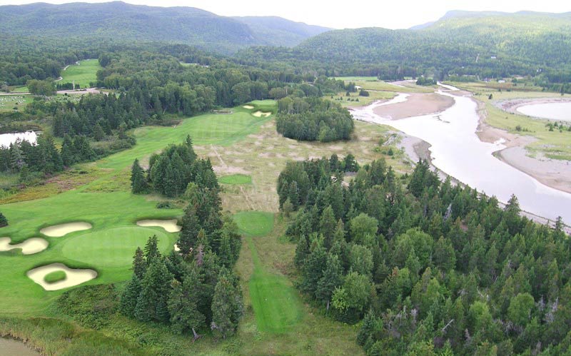 An aerial view of the fourth at Cape Breton shows how Andrew would remove trees down the right and bring back the dune bunkering between the tee and fairway.