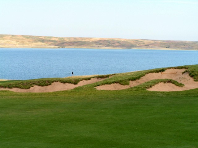 Sutton Bay,  Graham Marsh, Mark Amundson, Golf in South Dakota
