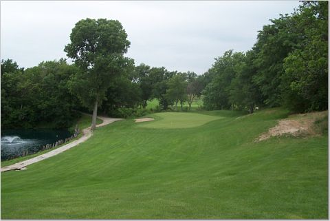 The 16th, as seen from the right of tee.
